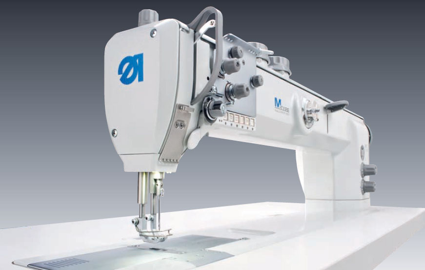 M-TYPE CLASSIC Goldline Longarm - highest technology level for versatile single-needle operations as rein-forced version