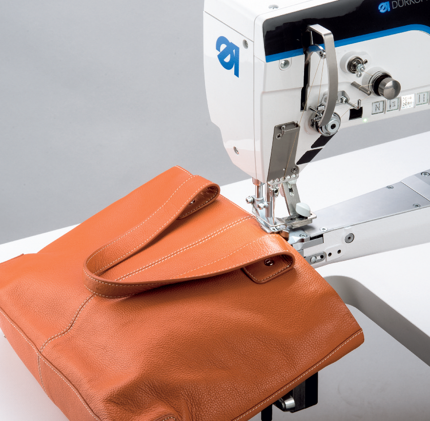 M-TYPE DELTA 669 – The digital assistant for reproducible seams in leather goods manufacturing