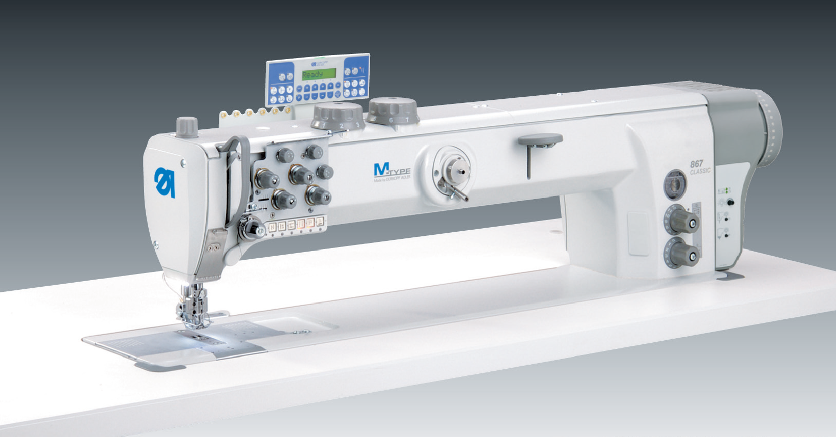 M-TYPE 867-M CLASSIC Goldline Long arm – for versatile twin needle operations with XXL hook