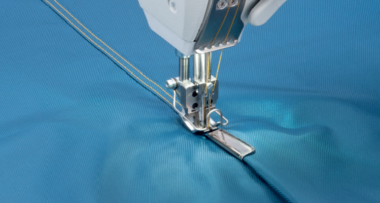 M-TYPE 867-M CLASSIC Goldline Long arm – for versatile twin needle operations with XXL hook