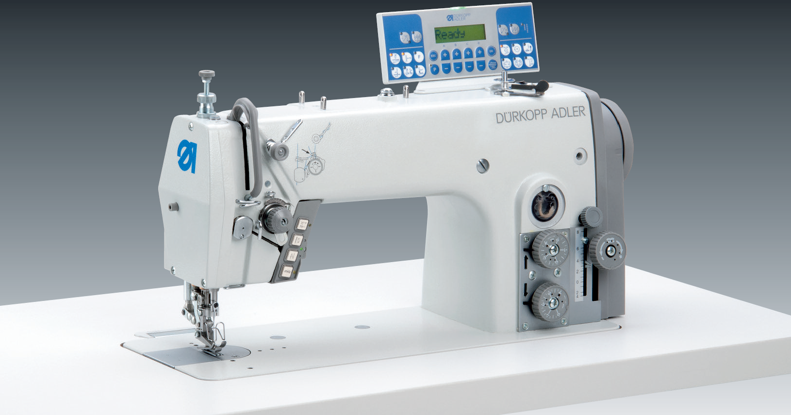 Single needle lockstitch machine with bottom feed and differential top feed