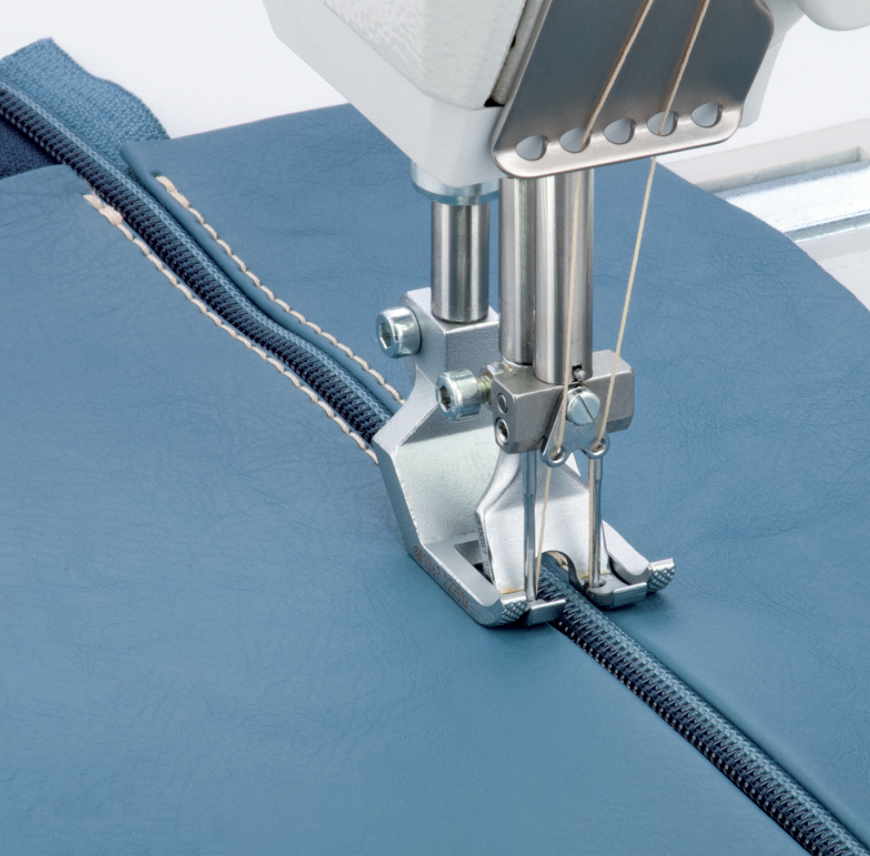 M-TYPE 867-M CLASSIC Goldline – for versatile twin needle operations